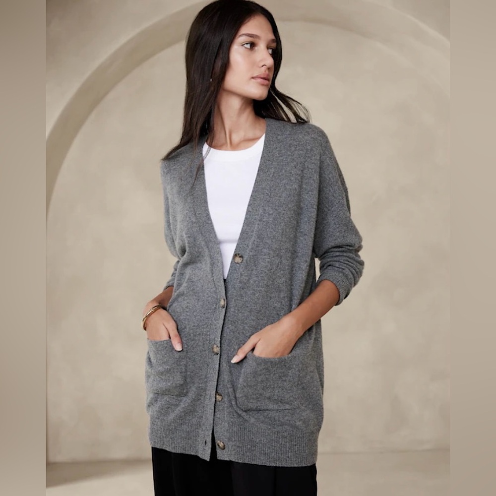 Banana Republic Long Cardigan w/ Pockets